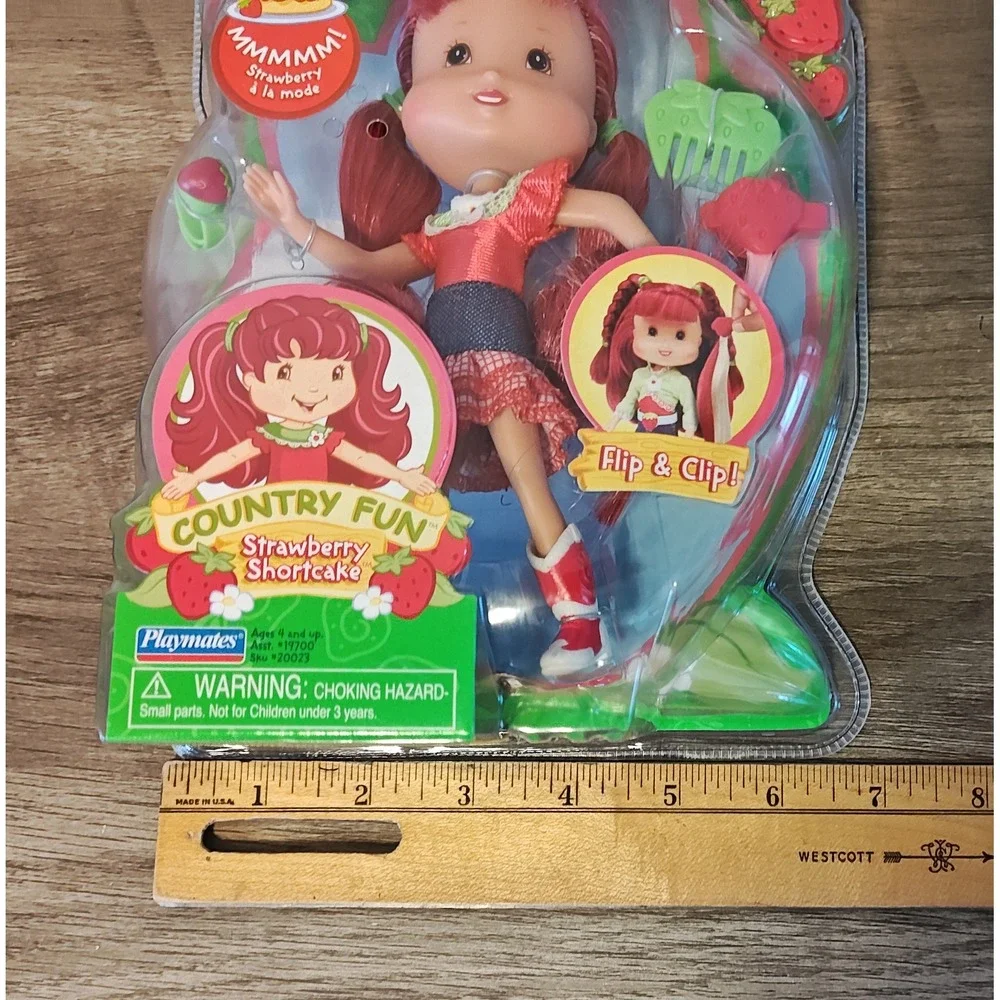 Playmates Strawberry Shortcake Country Fun Doll 6in Red Scented 2007 New